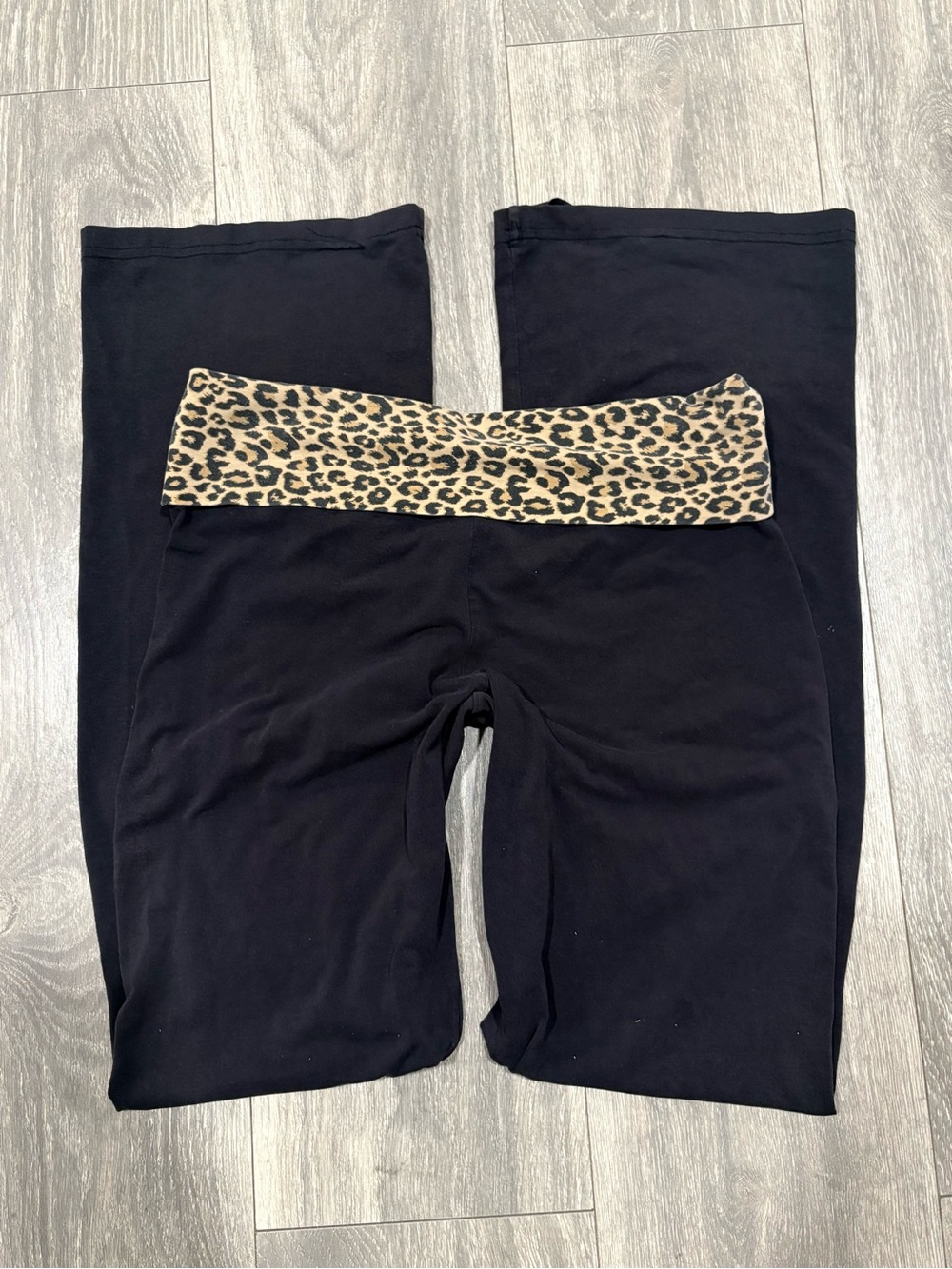 Black Leggings with Leopard Print Fold-Over Waistband